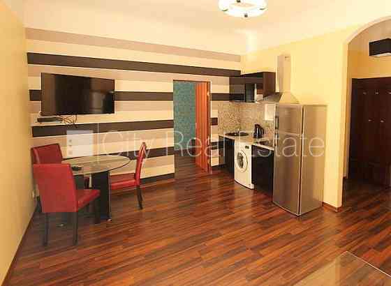 Проект - Aleksandra Čaka 33 (Александра Чака 33), здание во дворе, благоустроенный Рига