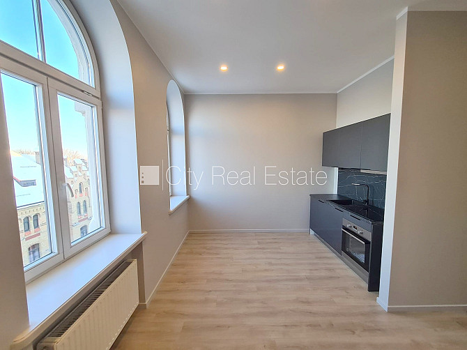 Фасадный дом, реновированный дом, закрытый двор, вход с улицы и со двора, лифт, Рига - изображение 6