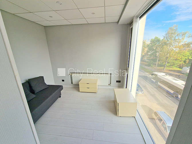 Фасадный дом, реновированный дом, закрытый двор, вход с улицы, лифт, лестничная Рига - изображение 8