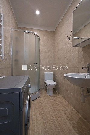 Фасадный дом, реновированный дом, закрытый двор, возможность аренды парковки, Рига - изображение 6