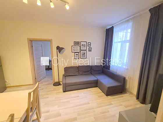 Здание во дворе, реновированный дом, закрытый двор, возможность аренды парковки, Рига