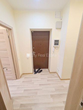 Здание во дворе, реновированный дом, закрытый двор, возможность аренды парковки, Рига - изображение 13