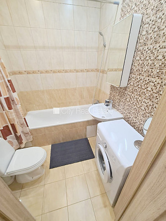 Здание во дворе, реновированный дом, закрытый двор, возможность аренды парковки, Рига - изображение 12