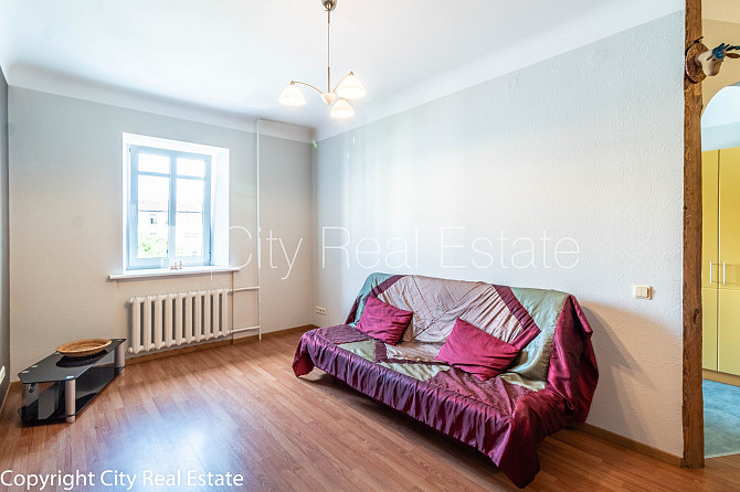 Фасадный дом, реновированный дом, закрытый двор, вход с улицы, лестничная клетка Рига - изображение 4