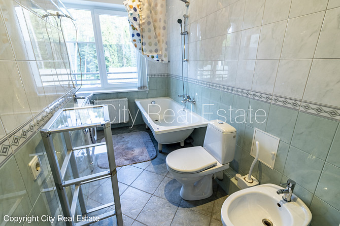 Новостройка, въездные ворота оснащены автоматической подъёмной системой, место Юрмала - изображение 18