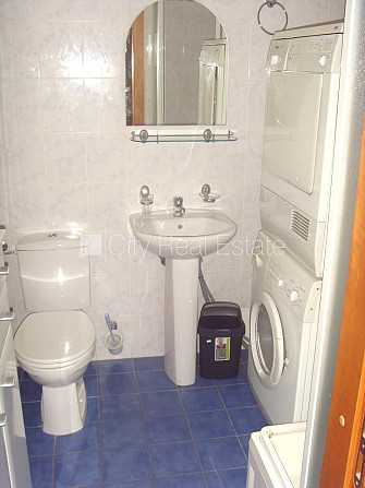 Фасадный дом, реновированный дом, объект охраняет физическая охрана, вход с Рига - изображение 10