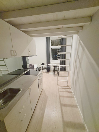 Pagalma ēka, renovēta māja, slēgts pagalms, ieeja no ielas un pagalma, kāpņu telpa pēc Rīga - foto 6