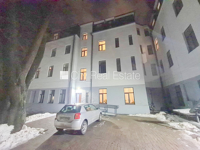 Pagalma ēka, renovēta māja, slēgts pagalms, ieeja no ielas un pagalma, kāpņu telpa pēc Rīga - foto 15