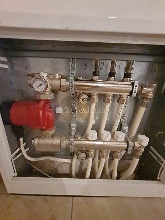 Zeme īpašumā, fasādes māja, renovēta māja, ieeja no ielas, logi vērsti uz ielas pusi, Rīga - foto 12