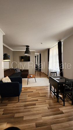 Домовладение, покрытие крыши из черепицы, кирпичные стены, благоустроенный Рига - изображение 14