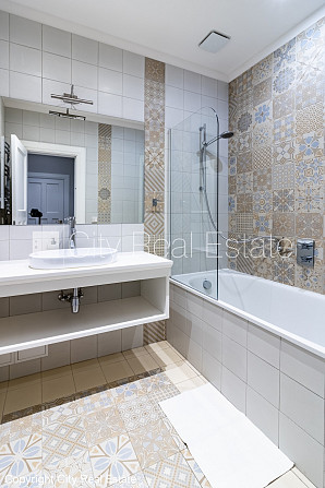 Projekts - Residence Lumiere, fasādes māja, labiekārtota apzaļumota teritorija, ieeja no ielas, Rīga - foto 8