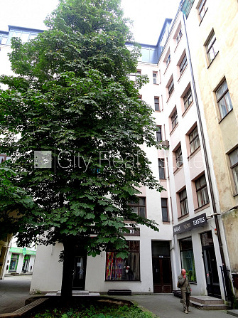 Pagalma māja, renovēta māja, ķieģeļu mūra sienas, fasāde ar dekoratīvo apmetumu, Rīga - foto 16