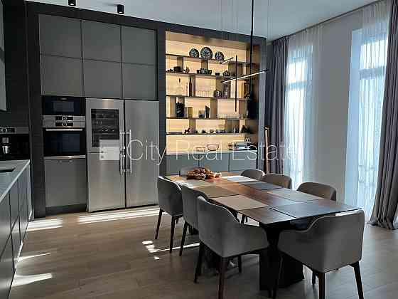 Земля в собственности, новостройка, количество квартир в здании 14 шт., межэтажные Юрмала