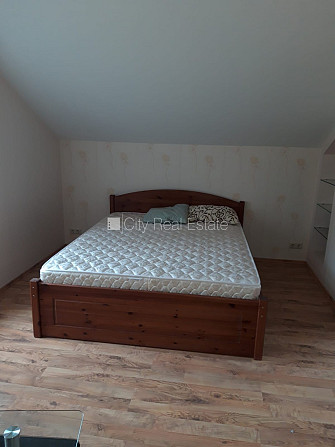 Рядный дом, благоустроенный озеленённый двор, закрытая территория, въездные Юрмала - изображение 17