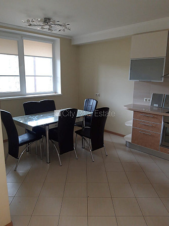 Рядный дом, благоустроенный озеленённый двор, закрытая территория, въездные Юрмала - изображение 5