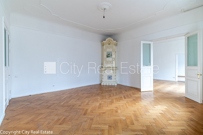 Фасадный дом, реновированный дом, кирпичные стены, фасад с декоративной Рига - изображение 4