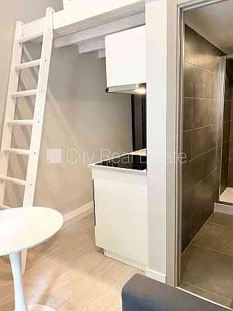 Фасадный дом, реновированный дом, благоустроенная озеленённая территория, Rīga