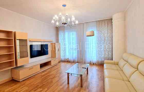 Проект - Centra Nams (Центра Намс), новостройка, фасадный дом, благоустроенная Рига