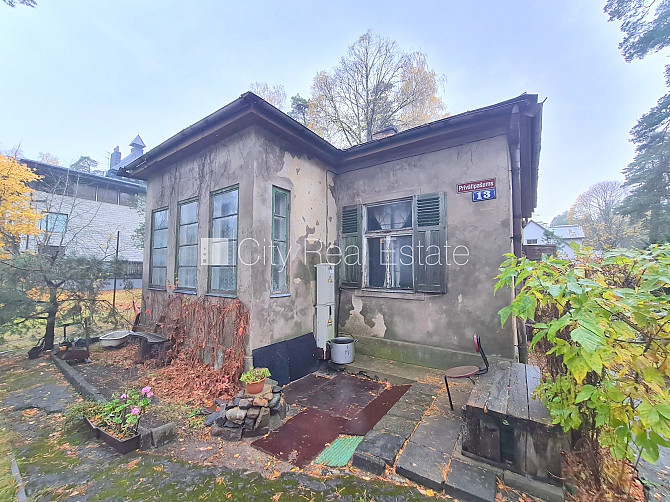 Zeme īpašumā, privātmāja, metāla jumta segums, labiekārtota apzaļumota teritorija 1448 m2, Jūrmala - foto 5