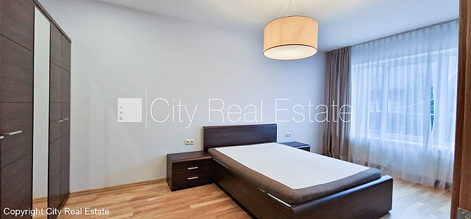 Rindu māja, labiekārtota apzaļumota teritorija, bruģēts piebraucamais ceļš, garāža vienai Jūrmala - foto 12