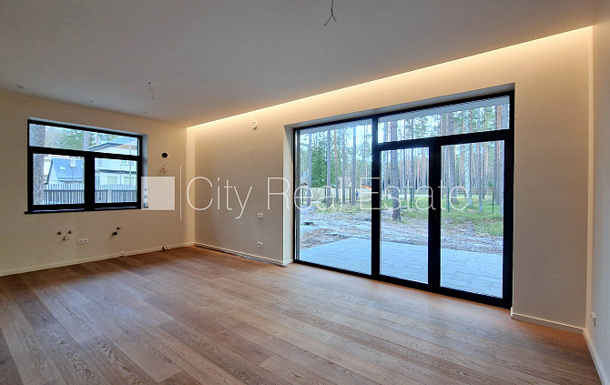 Zeme īpašumā, jaunceltne, dzīvokļu skaits ēkā  5 gab., labiekārtota apzaļumota teritorija, Jūrmala - foto 1