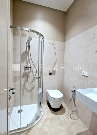 Zeme īpašumā, jaunceltne, dzīvokļu skaits ēkā  5 gab., labiekārtota apzaļumota teritorija, Jūrmala - foto 14