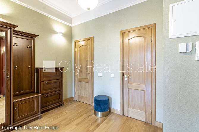 Projekts - Forburga Nams, fasādes māja, renovēta māja, zaļā teritorija, ieeja no ielas, ir Rīga - foto 17