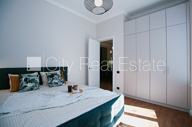 Renovēta māja, slēgts pagalms, dušas kabīne, dīvāns, divguļamā gulta, virtuves galds, Rīga - foto 10