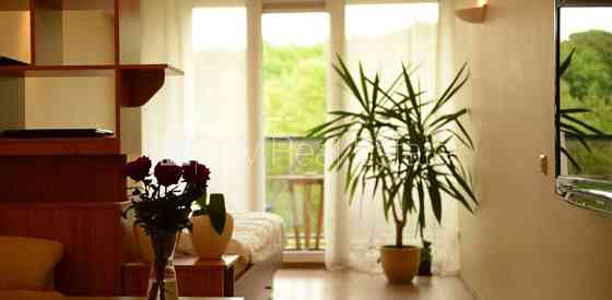 Новостройка, благоустроенная озеленённая территория, закрытый двор, возможность Rīga