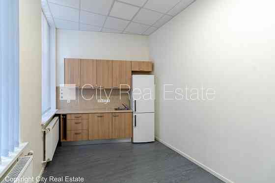 Фасадный дом, реновированный дом, плата за обслуживание одного квадратного метра Rīga