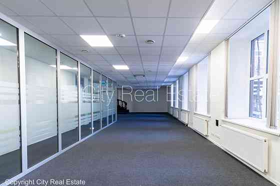 Фасадный дом, реновированный дом, плата за обслуживание одного квадратного метра Rīga