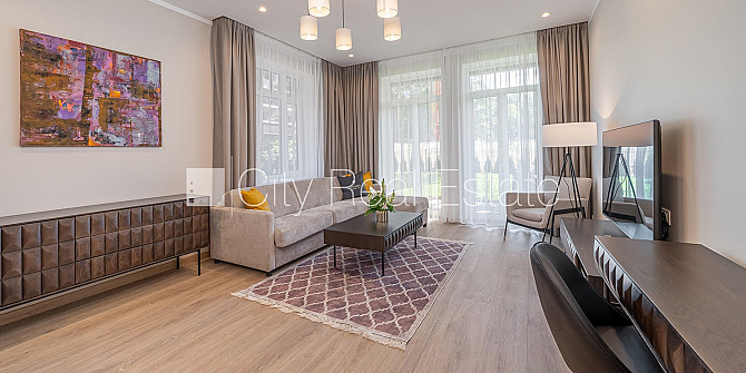 Новостройка, фасадный дом, благоустроенный озеленённый двор, подземная стоянка, Юрмала - изображение 1