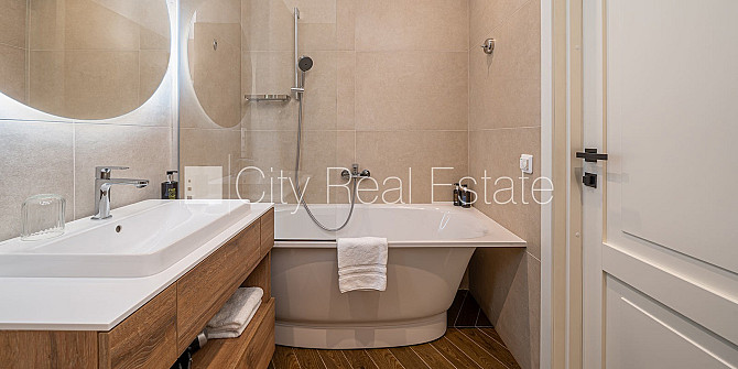 Новостройка, фасадный дом, благоустроенный озеленённый двор, подземная стоянка, Юрмала - изображение 13