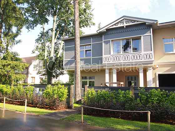 Частный дом, благоустроенный озеленённый двор, гараж на одну машину, терасса, Юрмала