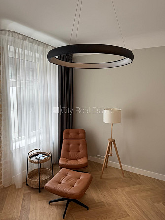 Студио, кухня объединена с комнатой, высокие потолки, центральное отопление, Рига - изображение 2