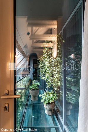 Fasādes māja, restaurēta māja, viena kvadrātmetra apsaimniekošanas maksa mēnesī  0,6 EUR, Rīga - foto 13