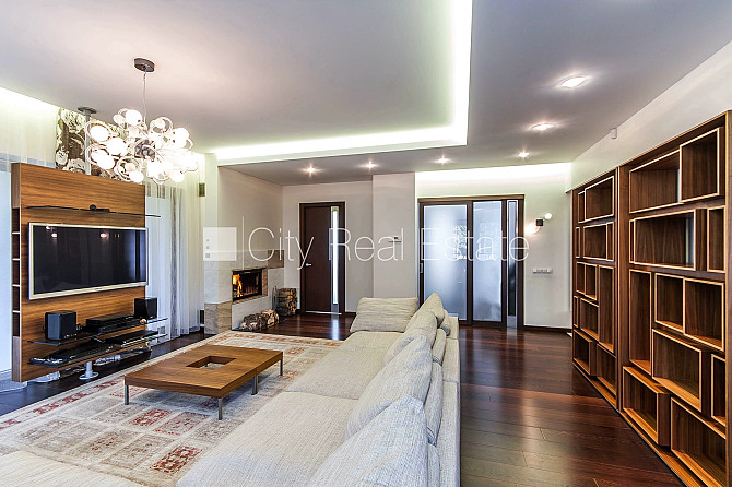 Jaunceltne, zaļā teritorija, garāža divām automašīnām, apzaļumota teritorija ar jaunu Jūrmala - foto 10