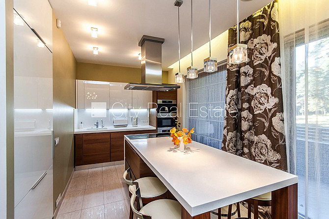 Jaunceltne, zaļā teritorija, garāža divām automašīnām, apzaļumota teritorija ar jaunu Jūrmala - foto 6