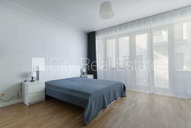 Проект - Kalpaka Residence, фасадный дом, благоустроенный озеленённый двор, вход с улицы, Рига - изображение 7