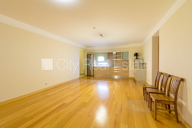 Проект - Panorama Plaza (Панорама Плаза), новостройка, въездные ворота оснащены Рига - изображение 1