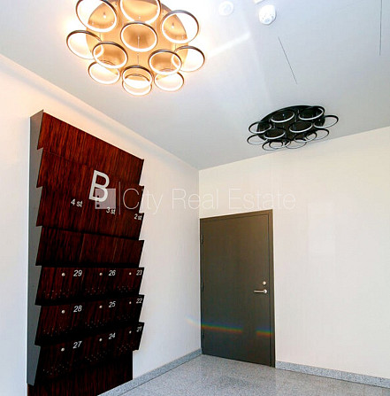 Новостройка, благоустроенная озеленённая территория, место для машины, Рига - изображение 13