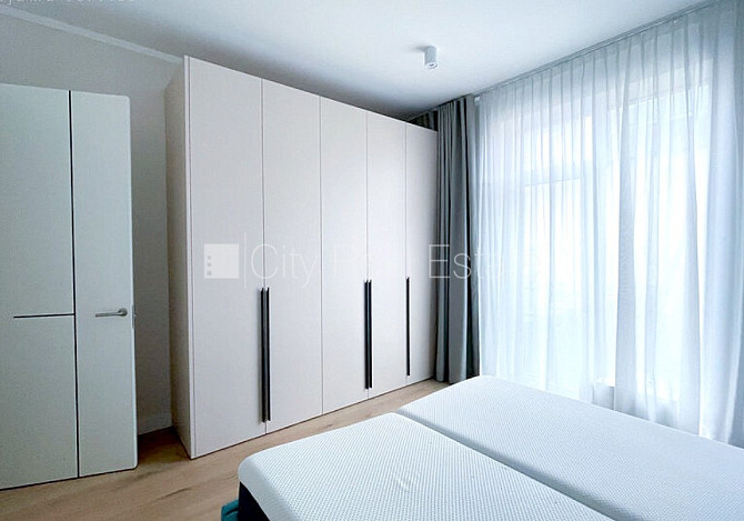 Новостройка, благоустроенная озеленённая территория, место для машины, Рига - изображение 7