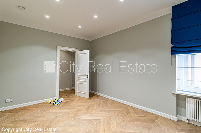 Renovēta māja, slēgts pagalms, iespēja nomāt autostāvvietu, apsargāta autostāvvieta, ieeja Rīga - foto 9