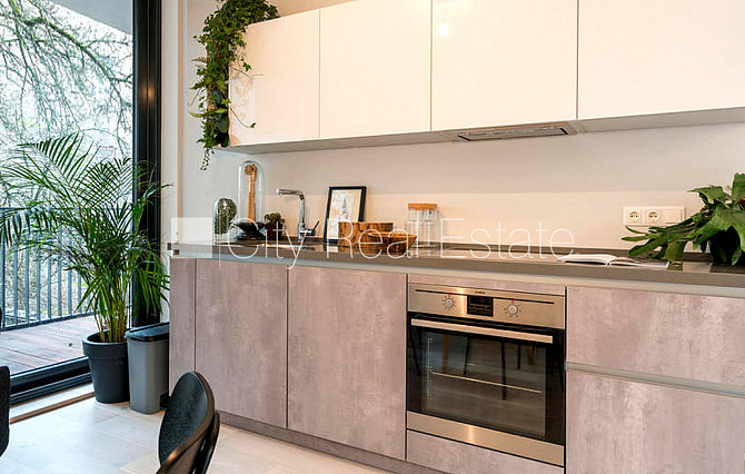 Zeme īpašumā, jaunceltne, fasādes māja, monolīta betona sienas, par terases platību Rīga - foto 10