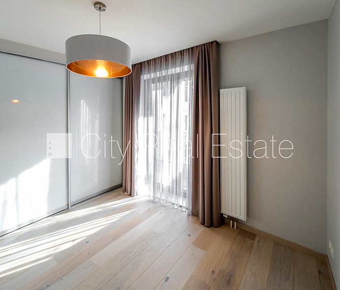 Zeme īpašumā, jaunceltne, fasādes māja, monolīta betona sienas, par terases platību Rīga - foto 9