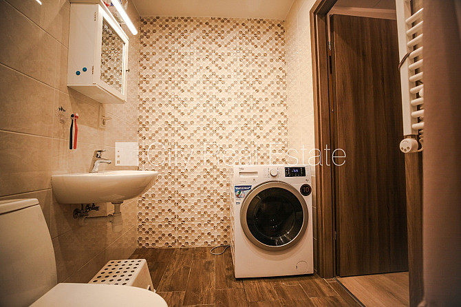 Jaunceltne, labiekārtota apzaļumota teritorija, slēgta teritorija, vieta automašīnai, pagalmā Rīga - foto 10