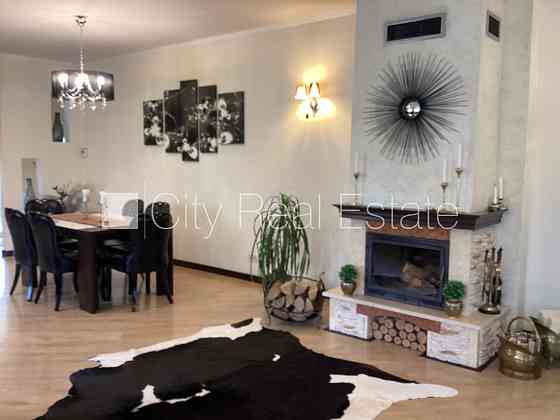 Предлагаем к продаже два дома-близнеца . Первый- меблирован и сдан в эксплуатацию Юрмала