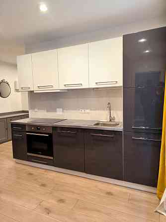 Здание во дворе, закрытый двор, возможность аренды парковки, вход со двора, во Рига