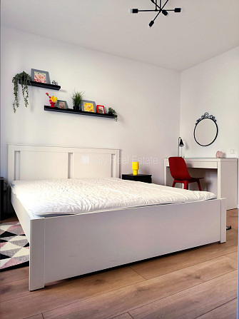 Здание во дворе, закрытый двор, возможность аренды парковки, вход со двора, во Рига - изображение 7