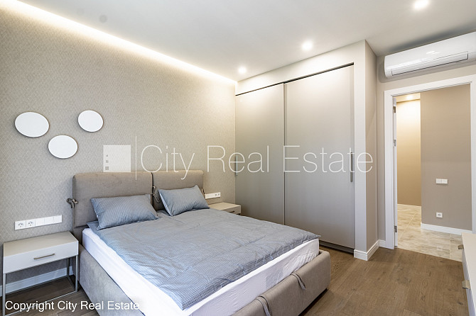 Jaunceltne, labiekārtota apzaļumota teritorija, slēgts pagalms, iežogota teritorija ar metāla Jūrmala - foto 2